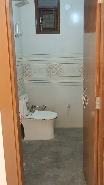 Bathroom in 3 BHK Builder Floor at Shalimar Garden Extension I – for Sale