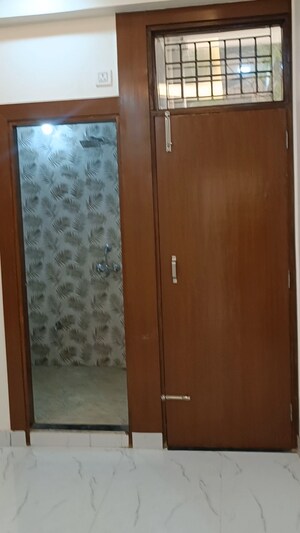 Room in 3 BHK Builder Floor at Shalimar Garden Extension I – for Sale