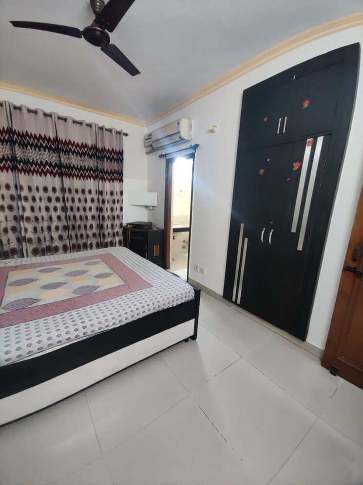 Bedroom, penta-homes 2 Bedroom 1300 Sq.Ft. Apartment In Vip Road Zirakpur 8868924