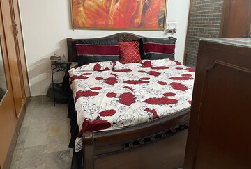 Bedroom in 2 BHK Builder Floor at Malviya Nagar – for Rent