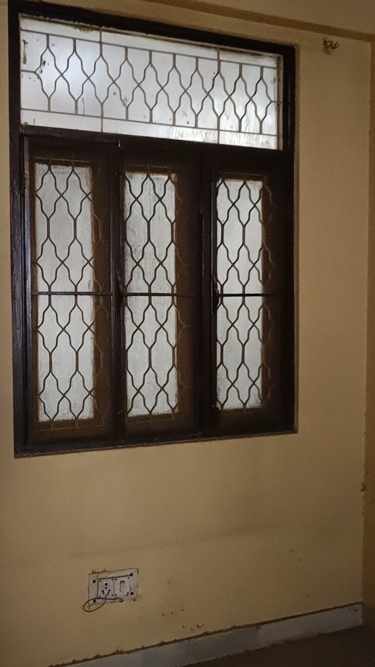 Room, shalimar garden extension i 2 Bedroom 800 Sq.Ft. Builder Floor In Shalimar Garden Extension I Ghaziabad 8869067