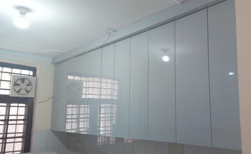 Room in 4 BHK Independent House at Sector 46 – for Rent