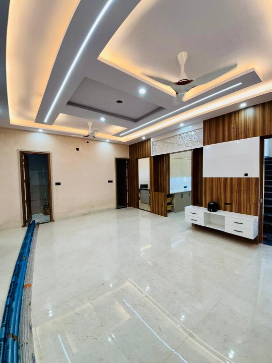 3 BHK + Pooja Room,Servant Room Builder Floor For Sale in Shouryapuram