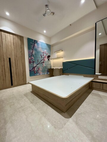 Furnished Amenities in 2 BHK Apartment at Piramal Vaikunth, Balkum Pada – for Rent
