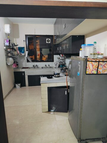 Kitchen in 3.5 BHK Apartment at Smart World Orchard, Sector 61 – for Rent