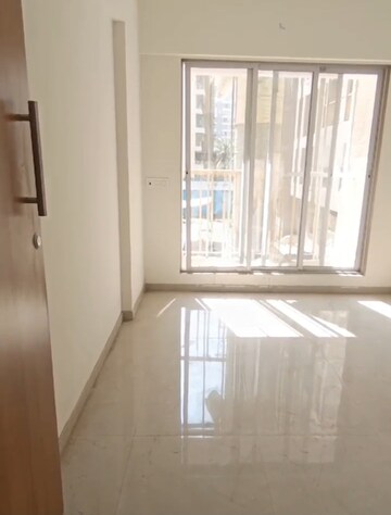 Room in 1 BHK Apartment at Nalasopara West – for Sale