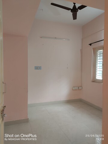 Bedroom in 2 BHK Independent House at Kasturi Nagar – for Rent
