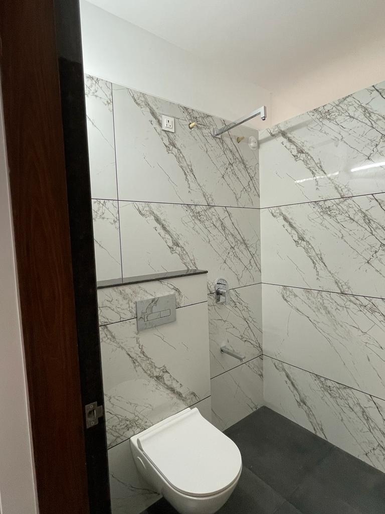 3 BHK + Pooja Room,Servant Room,Study Room,Extra Room Apartment For Rent in Triveni Apartments Model Colony