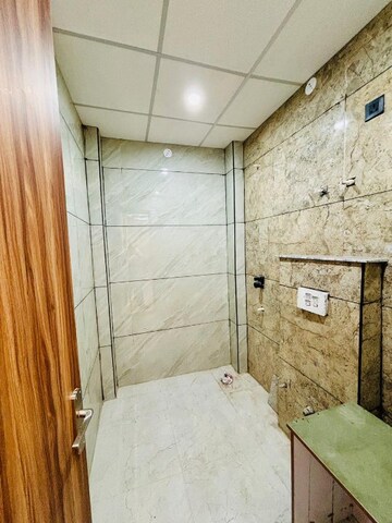 Bathroom in 3 BHK Builder Floor at Shouryapuram, Lal Kuan – for Sale
