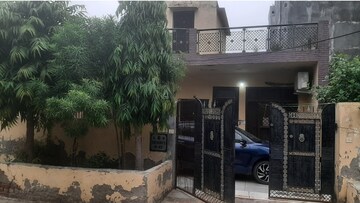 4 BHK Independent House For Sale in New Palam Vihar Phase 1