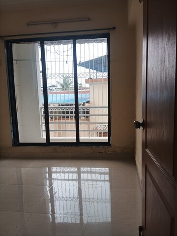 Room in 2 BHK Apartment at Vighnahar Complex, Kharghar – for Rent