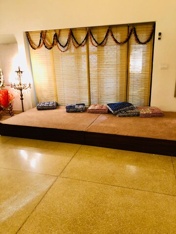 Bedroom in 3 BHK Villa at Chanakyapuri – for Rent