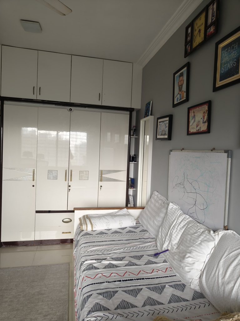 2 BHK Apartment For Rent in K Raheja Palm Court