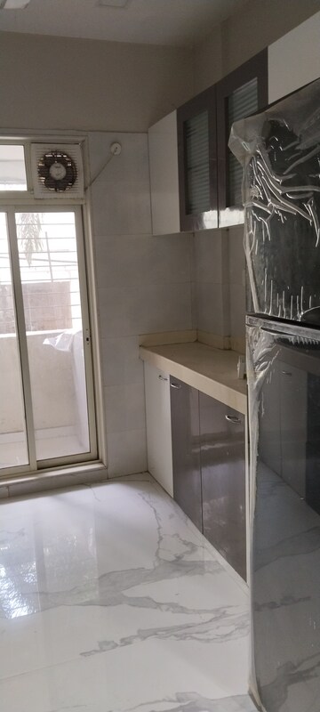 Bathroom in 1 BHK Apartment at Shree Mahavir Darshan, Lower Parel – for Rent