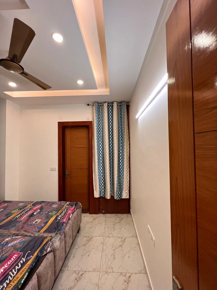 Bedroom, shakti khand iii 3 Bedroom 900 Sq.Ft. Builder Floor In Shakti Khand Iii Ghaziabad 8869698