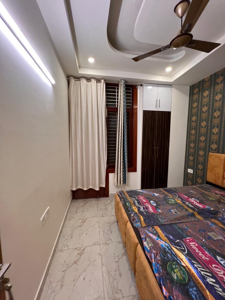 Bedroom, shakti khand iii 3 Bedroom 900 Sq.Ft. Builder Floor In Shakti Khand Iii Ghaziabad 8869698