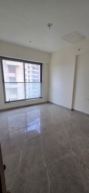 Room in 3 BHK Apartment at Hubtown Seasons, Chembur – for Rent