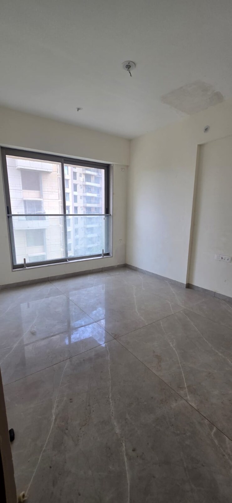 Room, hubtown-seasons 3 Bedroom 1200 Sq.Ft. Apartment In Chembur Mumbai 8869790