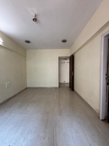 Room in 1 BHK Apartment at K Raheja Vihar, Powai – for Rent