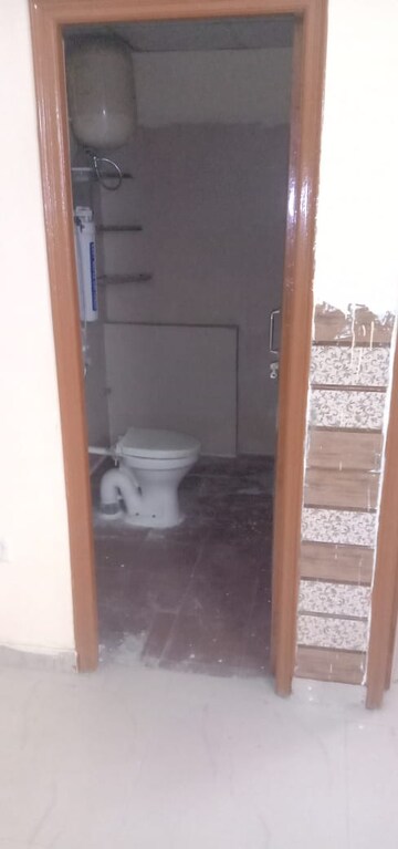Furnished Amenities in 2 BHK Apartment at SRS Royal Hills, Sector 87 – for Rent