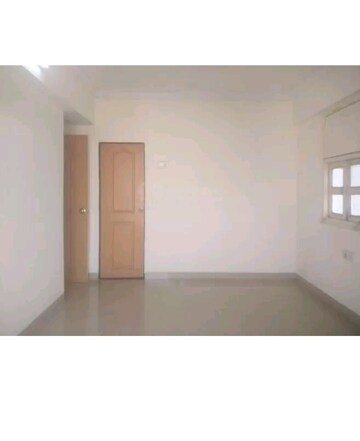 Room in 2 BHK Apartment at Gajra Bhoomi Tower, Kharghar – for Rent