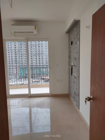 Room in 3 BHK Builder Floor at Chittaranjan Park – for Rent