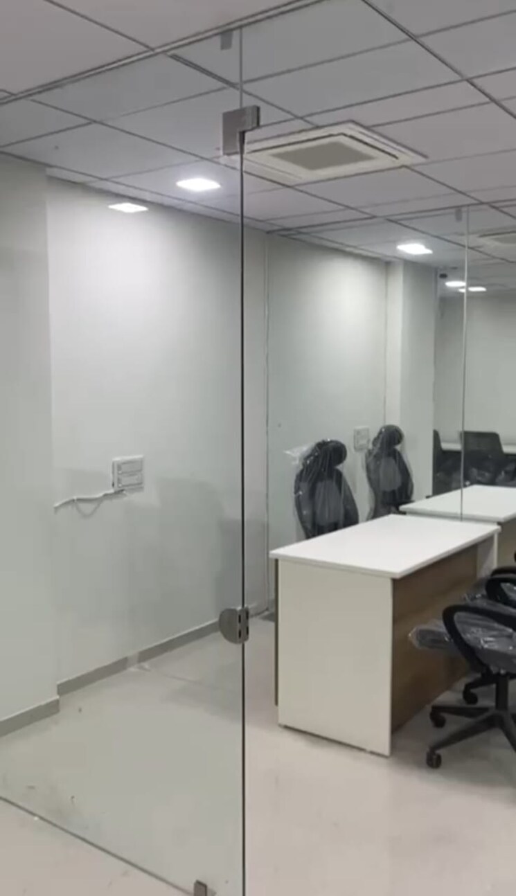 Team Area, savaliya-krish-cubical Commercial Office Space 2266 Sq.Ft. In Thaltej Ahmedabad 8870051
