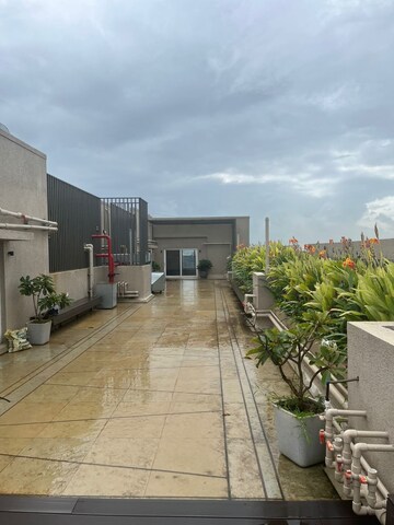 1 RK Apartment – Exterior View View at Andheri East - for Rent