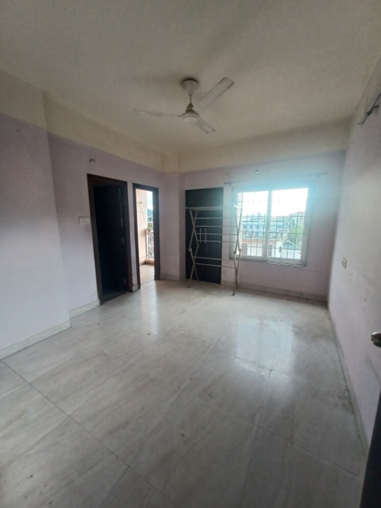 Room, geetanagar 4 Bedroom 2200 Sq.Ft. Apartment In Geetanagar Guwahati 8870246