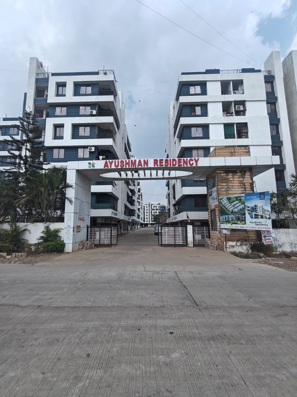 2.5 BHK + Extra Room Apartment For Sale in Rau