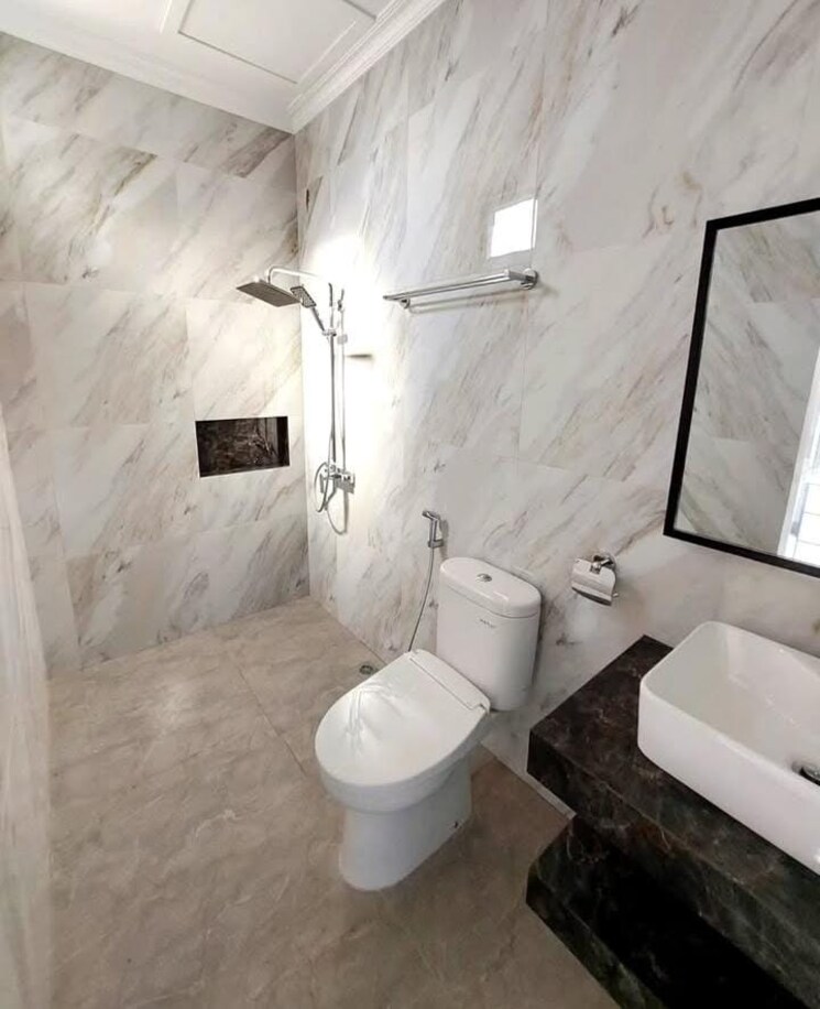 Bathroom, sector 30 2 Bedroom 2295 Sq.Ft. Builder Floor In Sector 30 Faridabad 8870143