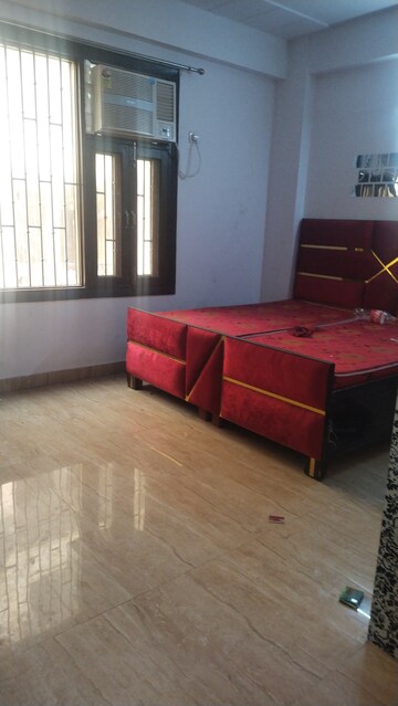 Bedroom in 2 BHK Builder Floor at Saket – for Rent