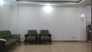 Parking in 2 BHK Builder Floor at Saket – for Rent