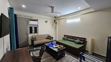 Gym in 3 BHK Builder Floor at Sector 43 – for Rent