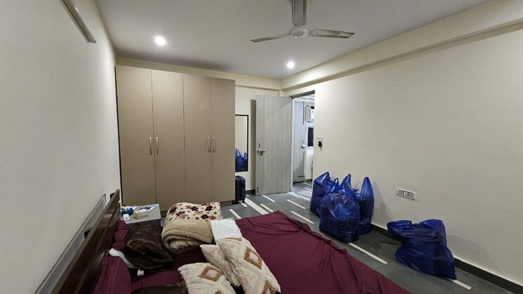 Bedroom, sector 43 3 Bedroom 161 Sq.Yd. Builder Floor In Sector 43 Gurgaon 8870099