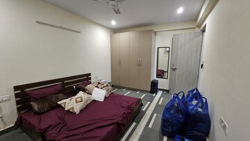Bedroom in 3 BHK Builder Floor at Sector 43 – for Rent