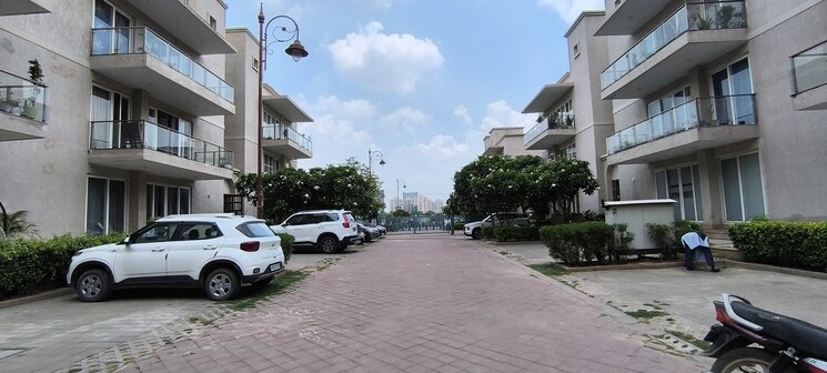 Exterior View, bptp-amstoria 3 Bedroom 2229 Sq.Ft. Builder Floor In Sector 102 Gurgaon 8870208