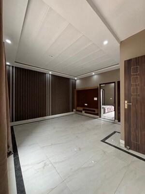 Room in 2 BHK Apartment at Sector 127 – for Sale