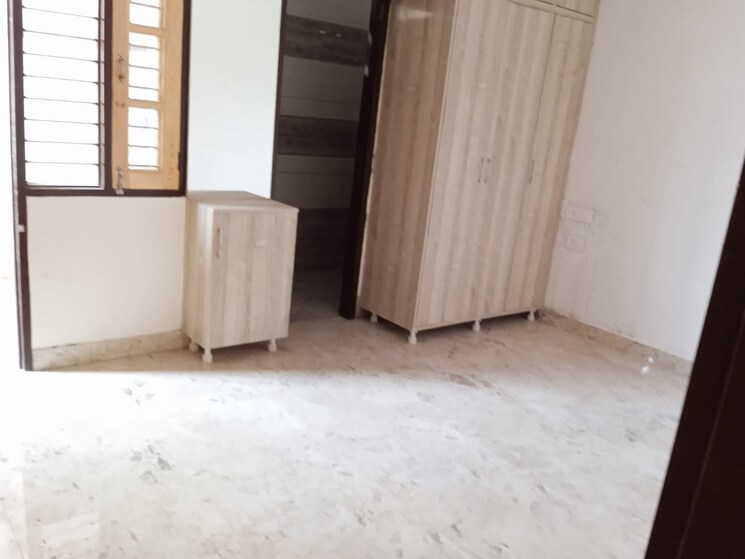 Room, sector 124 1 Bedroom 650 Sq.Ft. Villa In Sector 124 Mohali 8870112