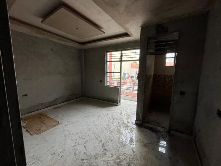 Room, laxman vihar phase 2 3 Bedroom 650 Sq.Ft. Independent House In Laxman Vihar Phase 2 Gurgaon 8870091