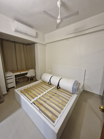 Bedroom in 2 BHK Apartment at Bandra West – for Rent
