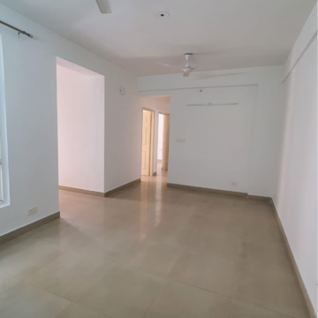 Room in 3 BHK Apartment at DLH Legacy, Juhu – for Rent