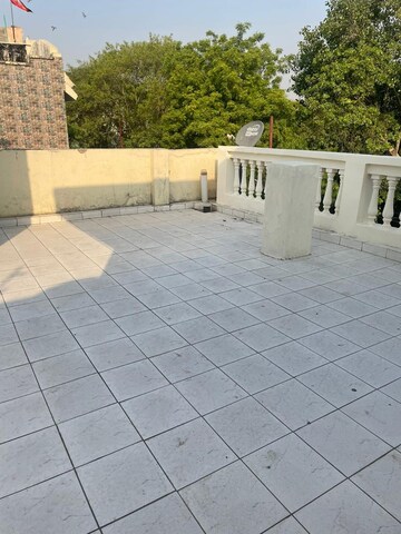 Balcony in 2 BHK Apartment at Gaur City-2, Gaur City 2 – for Rent