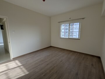 Room in 3 BHK Apartment at Avon Vista, Balewadi – for Rent
