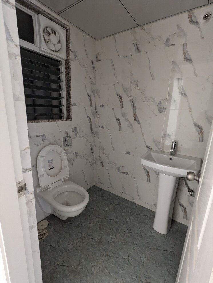 Bathroom, avon-vista 3 Bedroom 1030 Sq.Ft. Apartment In Balewadi Pune 8870413