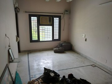Room in 3 BHK Independent House at Palam Vihar – for Rent