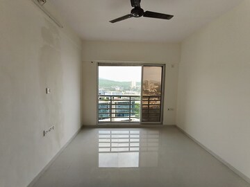 Room in 2 BHK Apartment at Buildtech Artiz Elite, Dahisar East – for Sale
