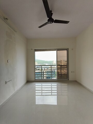 Room in 2 BHK Apartment at Buildtech Artiz Elite, Dahisar East – for Sale