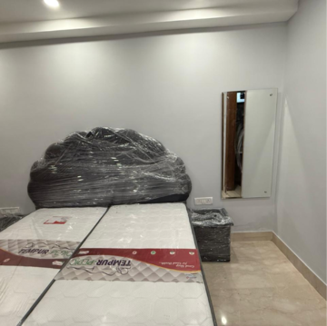 Room in 1 BHK Builder Floor at Shivalik Colony – for Rent