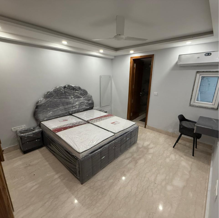 Room, shivalik colony 1 Bedroom 700 Sq.Ft. Builder Floor In Shivalik Colony Delhi 8870576